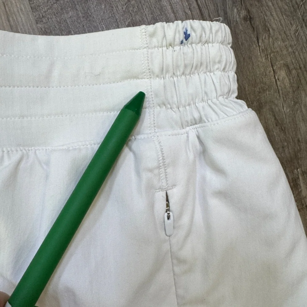 Lululemon Skort Womens 2 White Pace Rival Skirt Athletic Tennis Golf Pickleball